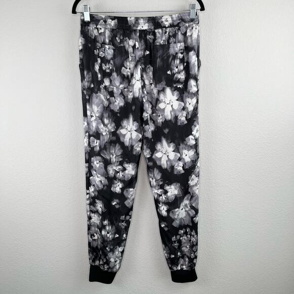 Rebecca Taylor Pleated Georgette Black Ghost Floral Ankle Silk Jogger Pants 4 - Picture 3 of 15